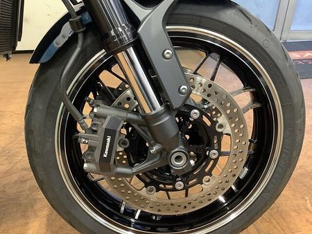 カワサキ Z900RS Z900RS リアキャリア オーバーレーシング製ステップ デイトナ製USB電源 ステーター 16