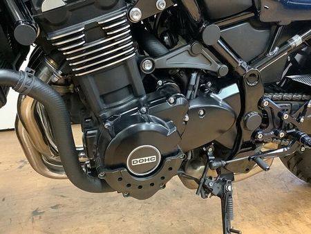 カワサキ Z900RS Z900RS リアキャリア オーバーレーシング製ステップ デイトナ製USB電源 ステーター 28