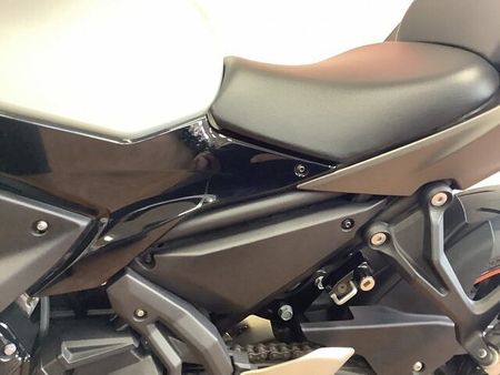 カワサキ ニンジャ 650 Ninja650 トップケース リアキャリア インジェクション ER650S 2023年モ 34