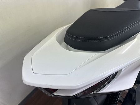 ホンダ PCX125 PCX 2023年モデル パールジャスミンホワイト 39