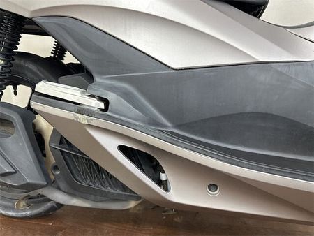 ホンダ PCX150 【マル得】【スピード納車】PCX150 リアキャリア 純正キー2本有り 26