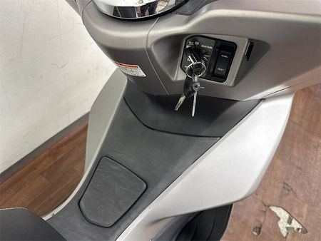 ホンダ PCX150 【マル得】【スピード納車】PCX150 リアキャリア 純正キー2本有り 29