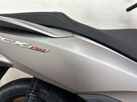 ホンダ PCX150 【マル得】【スピード納車】PCX150 リアキャリア 純正キー2本有り 32