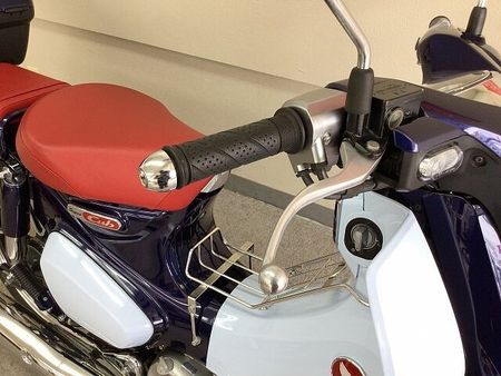 ホンダ スーパーカブC125 スーパーカブC125 2019年モデル!/社外トップケース装備!/社外センターキャリア装備 17