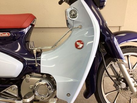 ホンダ スーパーカブC125 スーパーカブC125 2019年モデル!/社外トップケース装備!/社外センターキャリア装備 23