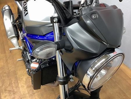 スズキ SV650 【マル得】SV650 ABS装備 USB電源 ヘルメットホルダー装備 18