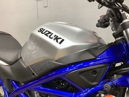 スズキ SV650 【マル得】SV650 ABS装備 USB電源 ヘルメットホルダー装備 29