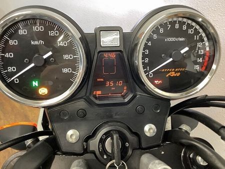 ホンダ CB400スーパーフォア CB400スーパーフォア 2019年モデル センタースタンド エンジンガード装備 11