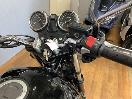ホンダ CB400スーパーフォア CB400スーパーフォア 2019年モデル センタースタンド エンジンガード装備 36