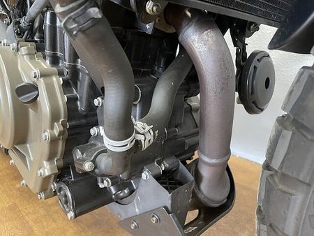 ハスクバーナ SVARTPILEN 401 スヴァルトピレン401 2022年モデル 充電機能付きスマホホルダー装備 ローダウンカスタ 27