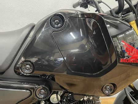 ホンダ グロム グロム 2023年モデル 5速MT リアキャリア装備 フェンダーレスカスタム! 25