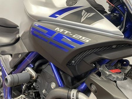 ヤマハ MT-25 MT-25 2016年モデル エンジンスライダー・PRUNUSスリップオンマフラー装備! 27