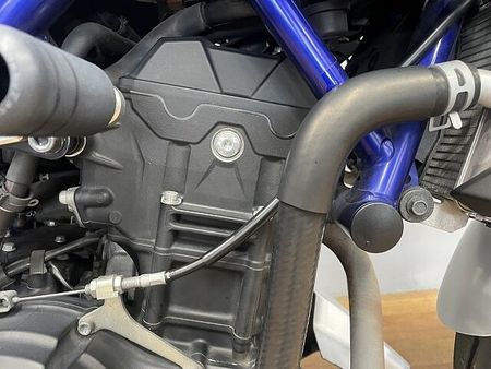 ヤマハ MT-25 MT-25 2016年モデル エンジンスライダー・PRUNUSスリップオンマフラー装備! 35