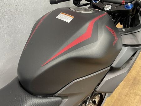 ホンダ CBR400R CBR400R 2019年モデル マルチバー・アクラポビッチスリップオンマフラー装備! 27