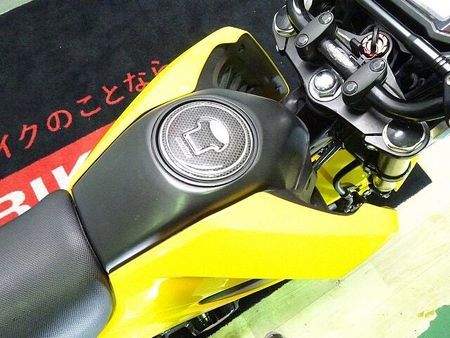 ホンダ グロム GROM(グロム) 2013年モデル/HURRICANEハンドル/オーバーレーシングステッ 37