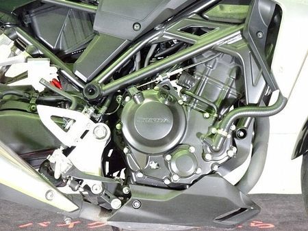 ホンダ CB250R CB250R ABS/2019年モデル/ワンオーナー/前後タイヤ・ドライブチェーン新品交換 29