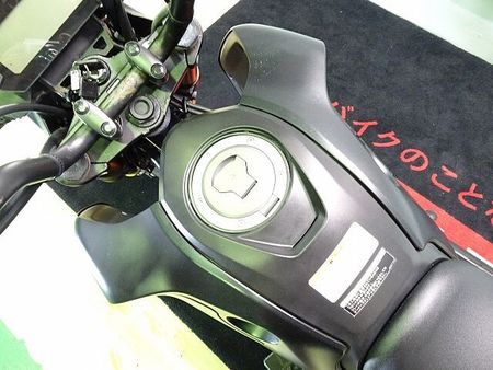 ホンダ グロム GROM(グロム)ABS/JC92型/2021年モデル/ヘルメットホルダー 21