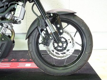 ヤマハ XSR155 XSR155 ワンオーナー車/政府認証ヨシムラマフラー装備/鍵2本 24