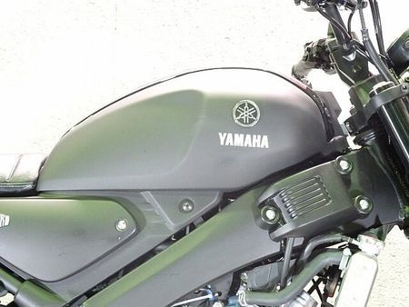 ヤマハ XSR155 XSR155 ワンオーナー車/政府認証ヨシムラマフラー装備/鍵2本 25