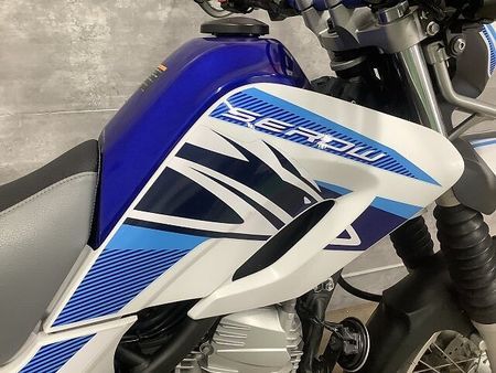 ヤマハ セロー 250 SEROW 250 2018年モデル/グリップヒーター/USBポート装備 32