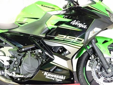 カワサキ ニンジャ 250 Ninja 250(ニンジャ250)ABS/2018年モデル/政府認証ヨシムラマフラー/U 26