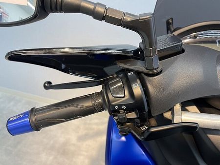 ヤマハ トリシティ 155 トリシティ155 DEVILサイレンサー リアボックス!! 25