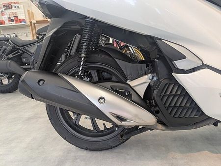 ホンダ PCX150 PCX150 ABS 純正オプションロングスクリーン キーレス 27