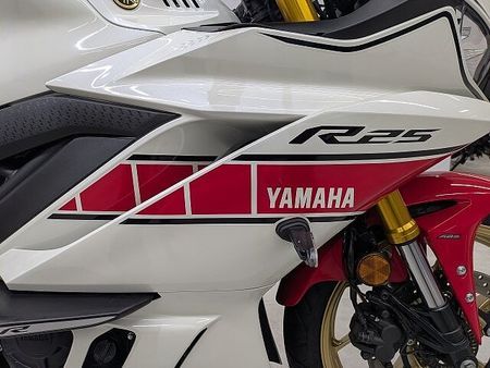 ヤマハ YZF-R25 YZF-R25 WGP 60th Anniversary 31