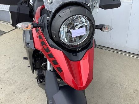 スズキ Vストローム250 Vストローム250 フルパニア装備で荷物の積載可能! 25
