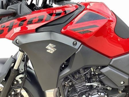 スズキ Vストローム250 Vストローム250 フルパニア装備で荷物の積載可能! 32
