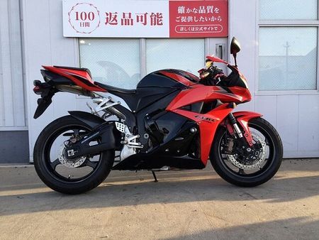 ホンダ CBR600RR CBR600RR エンジンスライダー・インナーリアフェンダー装備! 22