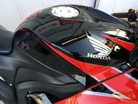 ホンダ CBR600RR CBR600RR エンジンスライダー・インナーリアフェンダー装備! 32
