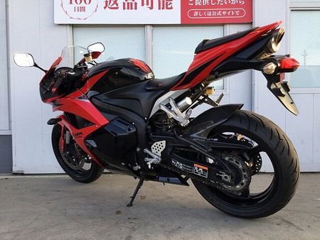 ホンダ CBR600RR CBR600RR エンジンスライダー・インナーリアフェンダー装備! 7