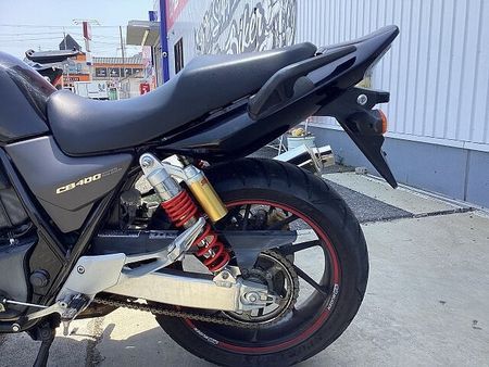 ホンダ CB400スーパーボルドール CB400スーパーボルドールABS E Package エンジンガード搭載 17