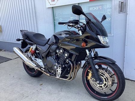 ホンダ CB400スーパーボルドール CB400スーパーボルドールABS E Package エンジンガード搭載 3