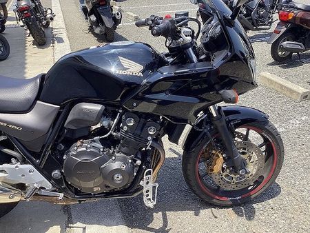 ホンダ CB400スーパーボルドール CB400スーパーボルドールABS E Package エンジンガード搭載 24
