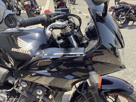 ホンダ CB400スーパーボルドール CB400スーパーボルドールABS E Package エンジンガード搭載 27