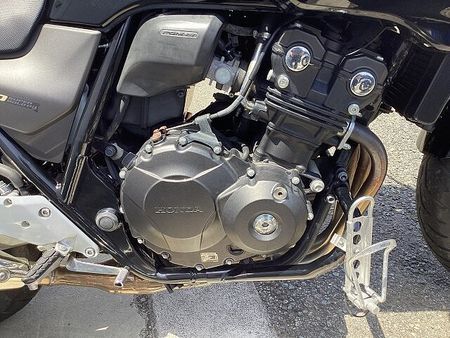 ホンダ CB400スーパーボルドール CB400スーパーボルドールABS E Package エンジンガード搭載 28