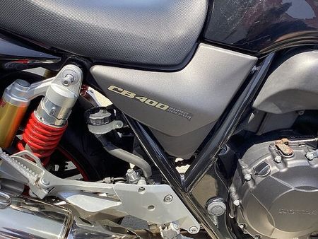 ホンダ CB400スーパーボルドール CB400スーパーボルドールABS E Package エンジンガード搭載 30
