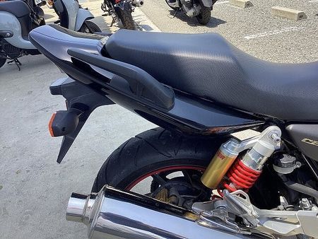 ホンダ CB400スーパーボルドール CB400スーパーボルドールABS E Package エンジンガード搭載 31