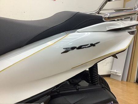 ホンダ PCX125 PCX125 バックレストなど嬉しいカスタム車両!!! 24