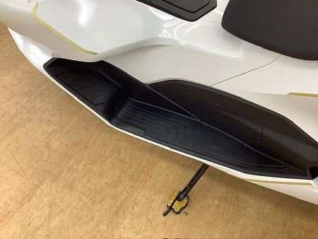 ホンダ PCX125 PCX125 バックレストなど嬉しいカスタム車両!!! 32