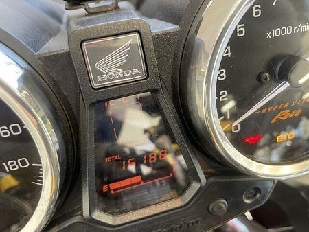 ホンダ CB400スーパーボルドール CB400 SUPER BOL D'OR HYPER VTEC Revo 2019年モデル 8