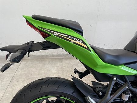 カワサキ ZX-25R Ninja ZX-25R SE【マル得】2021年モデル/エンジンスライダー 16