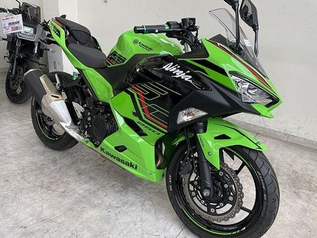 カワサキ ニンジャ 250 【7月限定価格】NINJA250【マル得】2023年モデル/フェンダーレス/カスタムグリッ 2