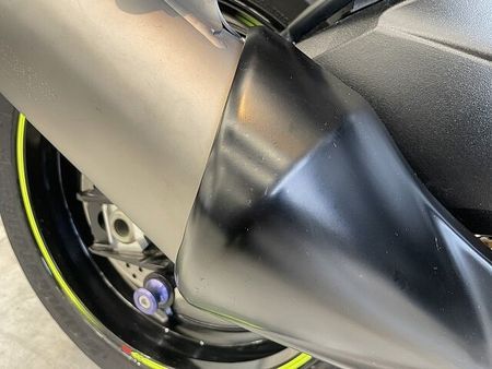 スズキ GSX-R750 GSX-R750 2018年モデル/エンジンスライダー/フェンダーレス/USB電源 17