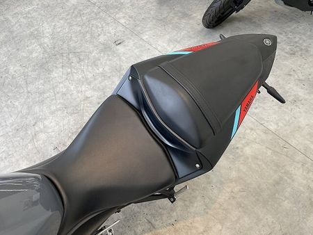 ヤマハ MT-03 (-2013) MT-03【マル得】2021年モデル/USB電源付きスマホホルダー 5
