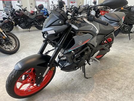 ヤマハ MT-03 (-2013) MT-03【マル得】2021年モデル/USB電源付きスマホホルダー 10