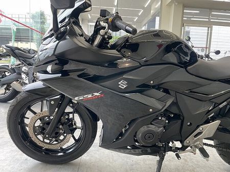 スズキ GSX250R GSX250R 2021年モデル/USB電源/スクリーン/フェンダーレス 33