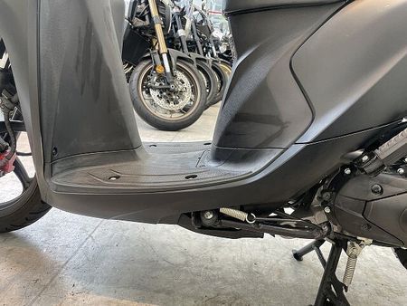 ホンダ ディオ110 DIO110 2019年モデル/リアボックス付き/モリワキマフラー/ 35